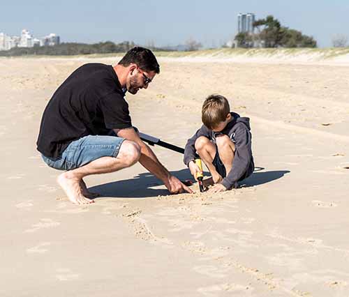 The Minelab Go-Find 22 on the beach